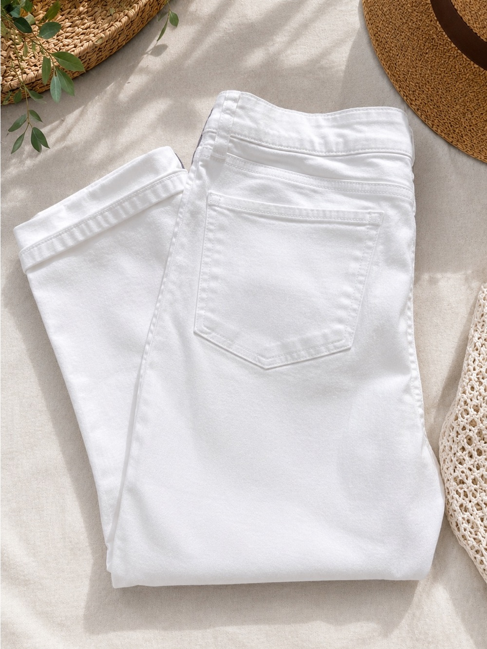 NYDJ White Crop Capri Jeans Size 12 Stretch Cuffed Summer Coastal Chic